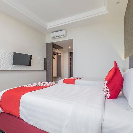 Collection O 1301 Hotel Grand Citra Macasar Exterior foto
